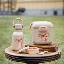 Elodie Vannflaske, Rosy Bow