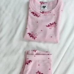 Helledussen Ullongs, Unicorn