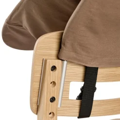 Leander Nyfødtsete Til Høystol, Mocca Hot