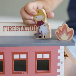 Little Dutch Togbanesett, , Brannstasjon